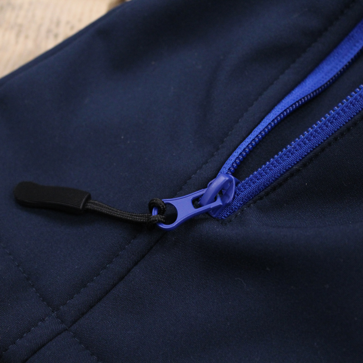 Ejemplos de softshells promocionales