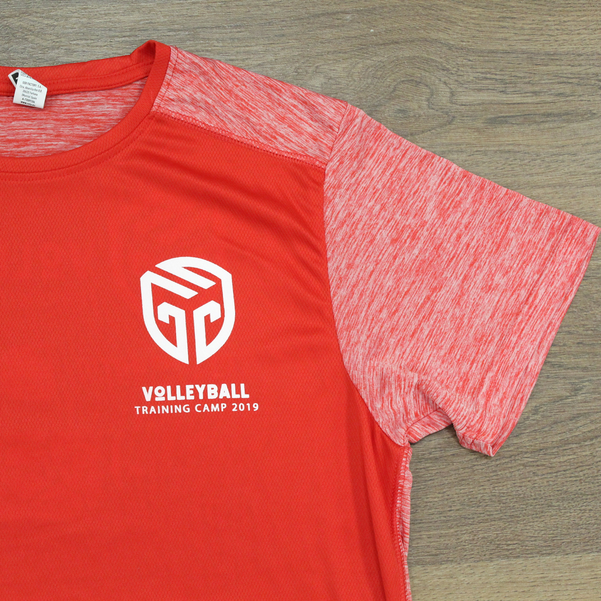 Descubre nuestras camisetas deportivas bicolor