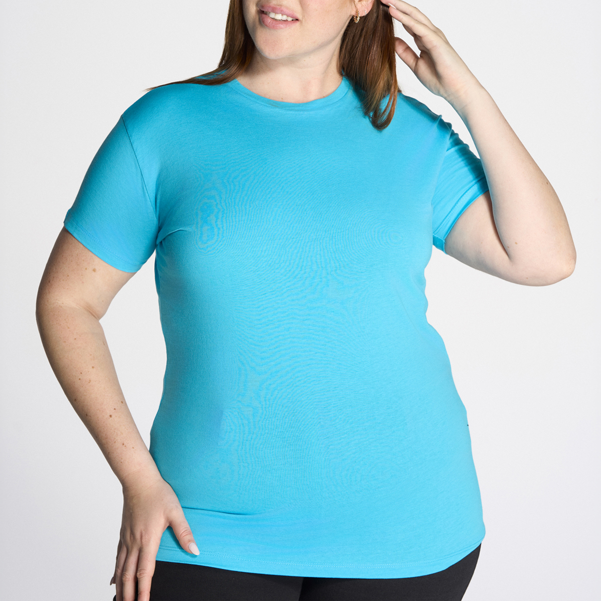 Descubre los detalles de nuestras camisetas curve</h3>