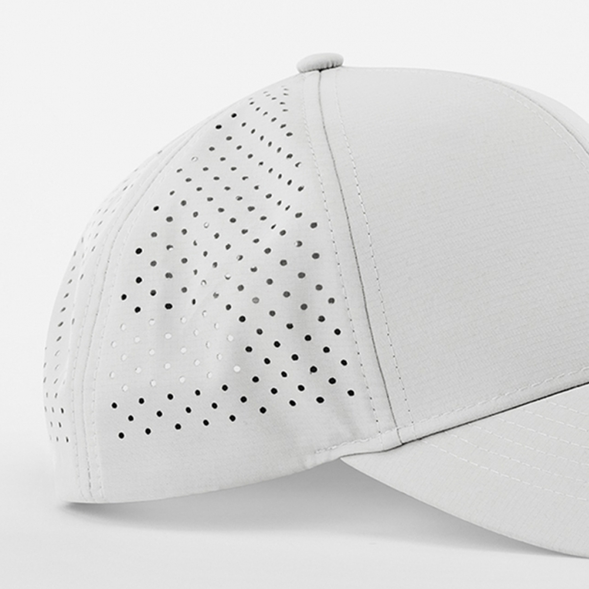 Inspírate con ejemplos de gorras deportivas personalizadas  