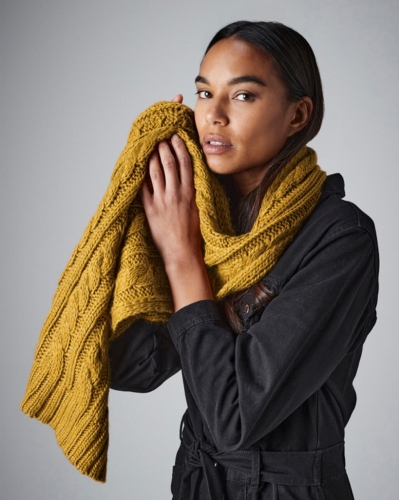 Bufanda Beechfield Cable Knit Melange Scarf B499